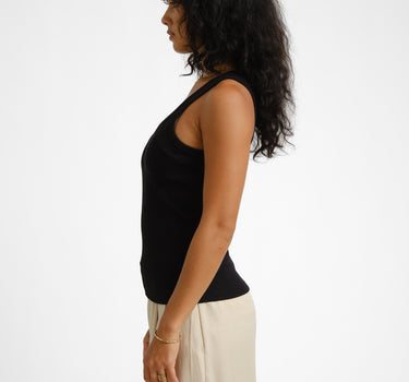 Frida U - Neck Top Black - Things I Like Things I Love