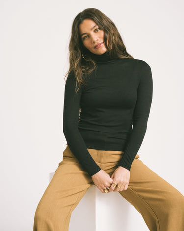 Glesha Roll Neck Top Black - Things I Like Things I Love