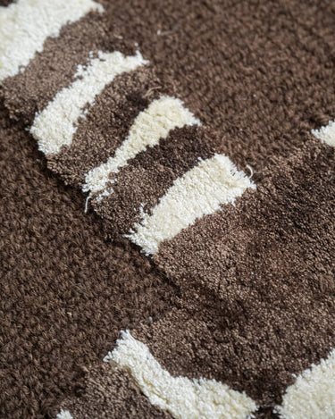 Groot Handgeweven Vloerkleed Stripescape Bruin - Things I Like Things I Love