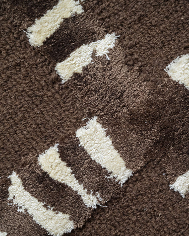 Groot Handgeweven Vloerkleed Stripescape Bruin - Things I Like Things I Love