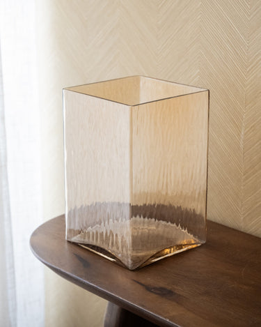 Grote Vaas Glen Glass Brown - Things I Like Things I Love