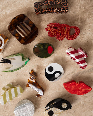 Hair Claw Clip Yin Yang Black - Things I Like Things I Love