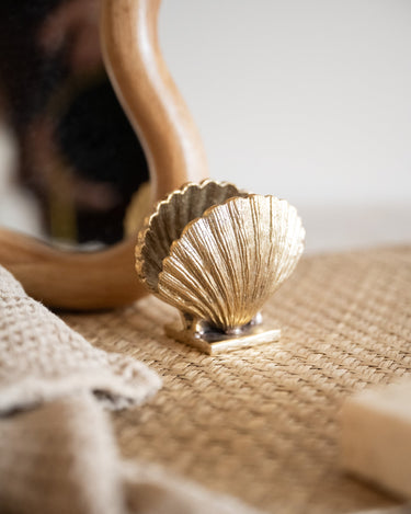 Handmade Holder Shell Scarlett - Things I Like Things I Love