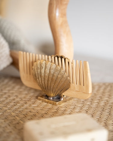 Handmade Holder Shell Scarlett - Things I Like Things I Love