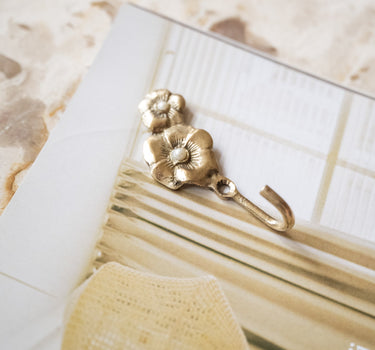 Handmade Hook Zoey Flower - Things I Like Things I Love