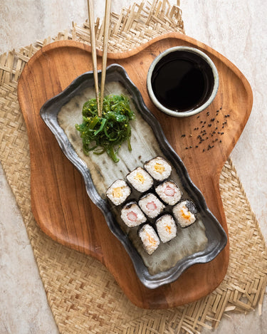 Handmade Japanese Yamasaku Serving Plate - Things I Like Things I Love