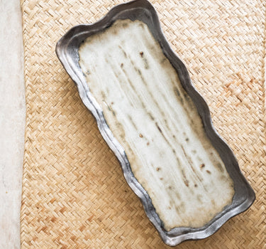 Handmade Japanese Yamasaku Serving Plate - Things I Like Things I Love