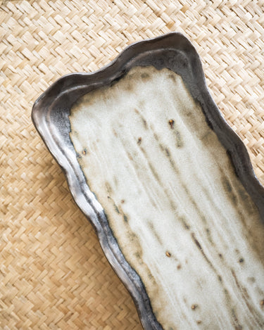 Handmade Japanese Yamasaku Serving Plate - Things I Like Things I Love