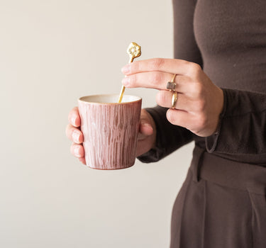 HKLIVING Koffiemok Rhubarb Roze - Things I Like Things I Love