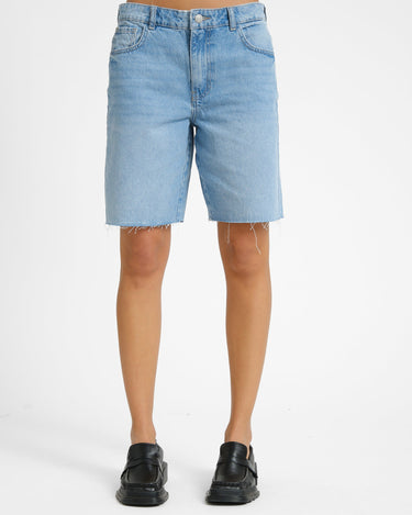 Holla Loose Shorts Light Blue Denim - Things I Like Things I Love