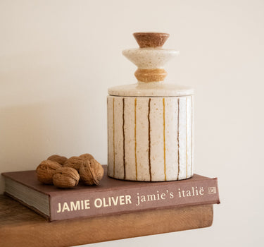 Jar Lina Ivory - Things I Like Things I Love