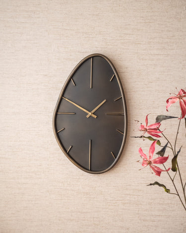 Kleine Wandklok Organic Messing - Things I Like Things I Love