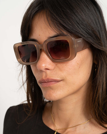 Komono Sunglasses Avery Sahara Brown - Things I Like Things I Love