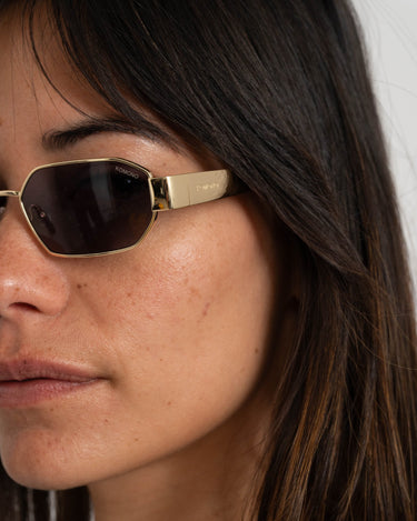 Komono Sunglasses Elix White Gold - Things I Like Things I Love