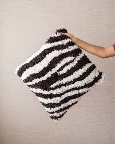Kussen Marty Zebra Brown - Things I Like Things I Love