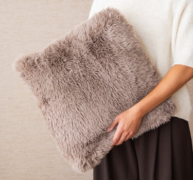 Kussen Mats Fluffy Taupe - Things I Like Things I Love