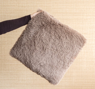 Kussen Mats Fluffy Taupe - Things I Like Things I Love