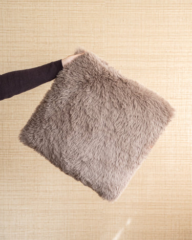 Kussen Mats Fluffy Taupe - Things I Like Things I Love