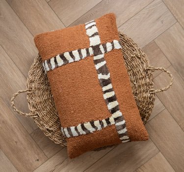 Kussen Stripescape Karamel - Things I Like Things I Love