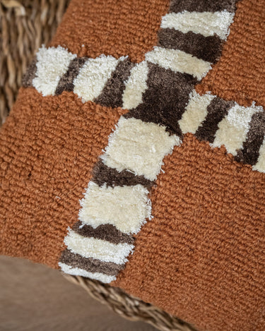 Kussen Stripescape Karamel - Things I Like Things I Love
