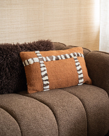 Kussen Stripescape Karamel - Things I Like Things I Love