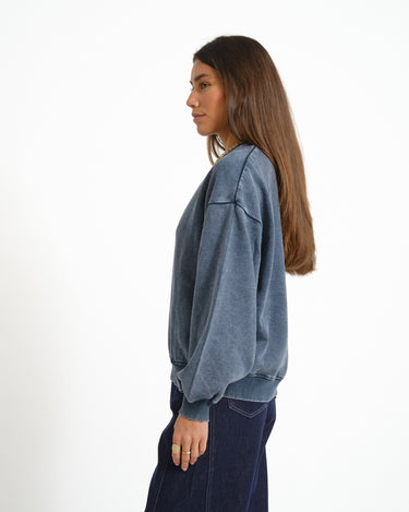 Lippa Loose Wash Crew Sweater Blue Indigo - Things I Like Things I Love