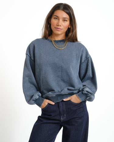 Lippa Loose Wash Crew Sweater Blue Indigo - Things I Like Things I Love