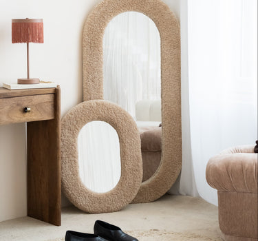 Mirror Kiss Teddy Beige - Things I Like Things I Love