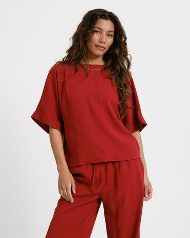 MSCH Daria Top Red - Things I Like Things I Love