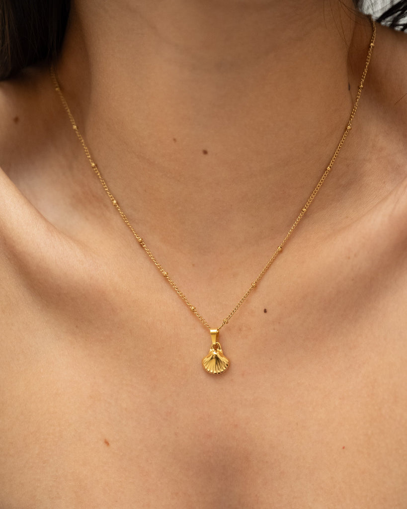Necklace We Shell Sea Gold - Things I Like Things I Love