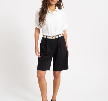 Passi Knee Shorts Black - Things I Like Things I Love