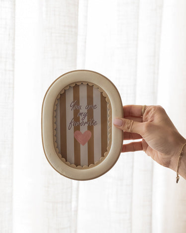 Photo Frame Oval Beige - Things I Like Things I Love