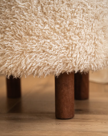 Pouf Inverness Faux Fur - Things I Like Things I Love