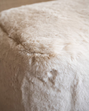 Pouf Misa Fluffy Beige - Things I Like Things I Love