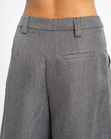 Remy Bermuda Shorts Donker Grijs - Things I Like Things I Love