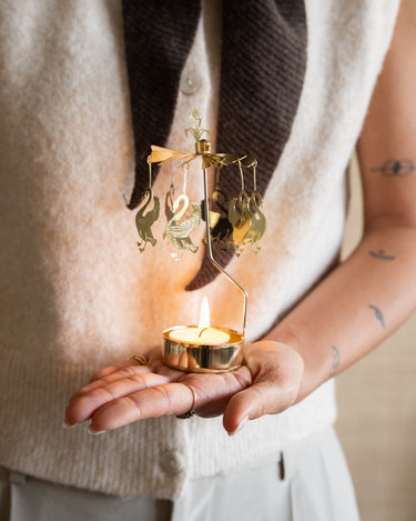 Rotating Tealight Holder Swans - Things I Like Things I Love