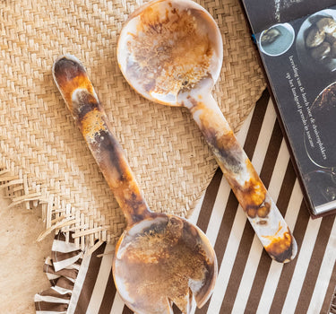 Saladebestek Resin Amber - Things I Like Things I Love