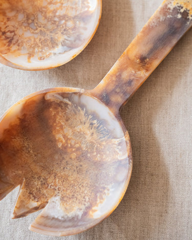 Saladebestek Resin Amber - Things I Like Things I Love