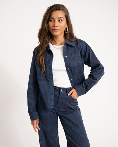 Sarah Overshirt Insignia Blue/Snake - Things I Like Things I Love