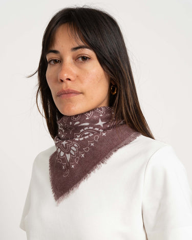 Scarf Fee Brown - Things I Like Things I Love