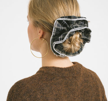 Scrunchie Checked Black - Things I Like Things I Love