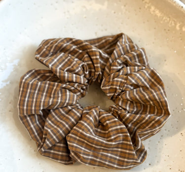 Scrunchie Checked Brown - Things I Like Things I Love