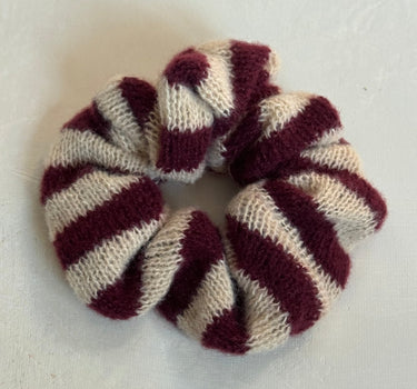 Scrunchie Knitted Burgundy Stripy - Things I Like Things I Love