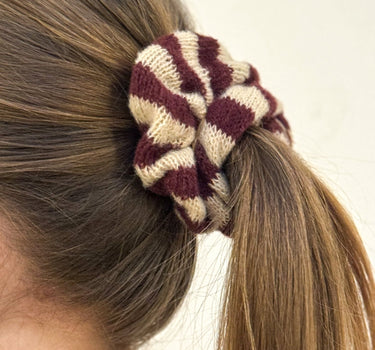 Scrunchie Knitted Burgundy Stripy - Things I Like Things I Love