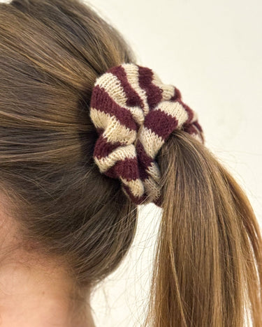 Scrunchie Knitted Burgundy Stripy - Things I Like Things I Love