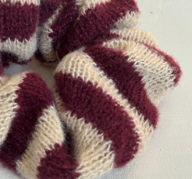 Scrunchie Knitted Burgundy Stripy - Things I Like Things I Love
