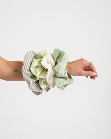 Scrunchie Plain Light Green - Things I Like Things I Love