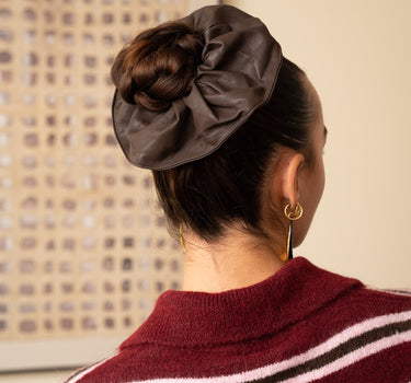 Scrunchie PU Checked Brown - Things I Like Things I Love