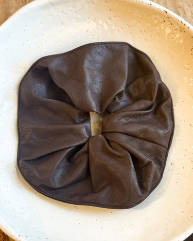 Scrunchie PU Checked Brown - Things I Like Things I Love