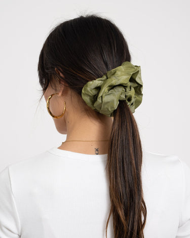 Scrunchie Shimmer Green - Things I Like Things I Love